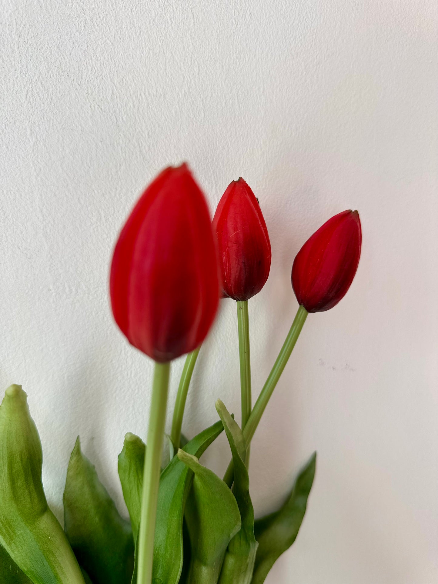 A legélethűbb gumi tulipán művirág csokor - piros