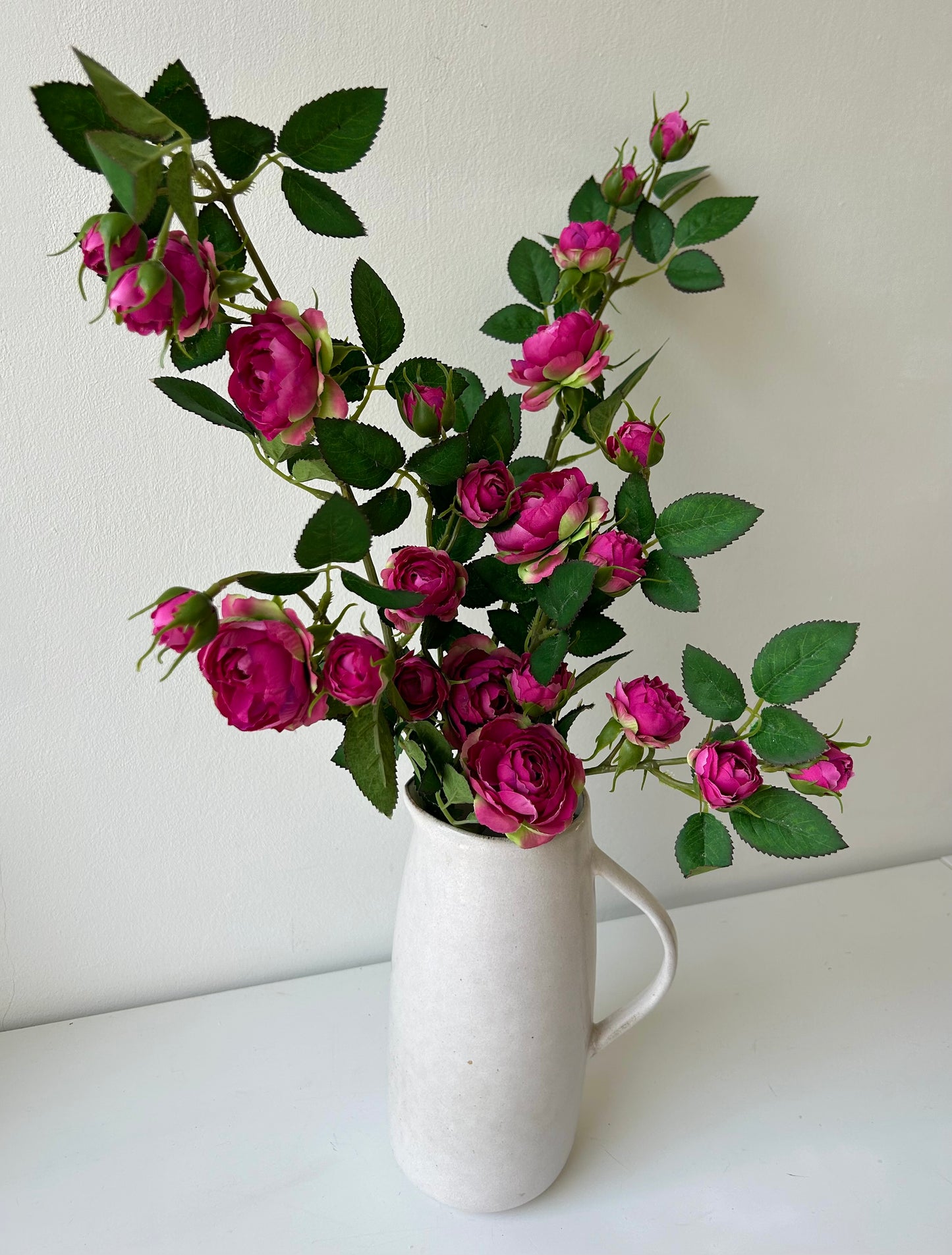 Apró fejű pink rózsa szál