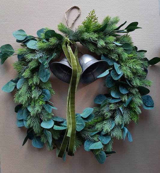 Ezüstkolompos ajtódísz