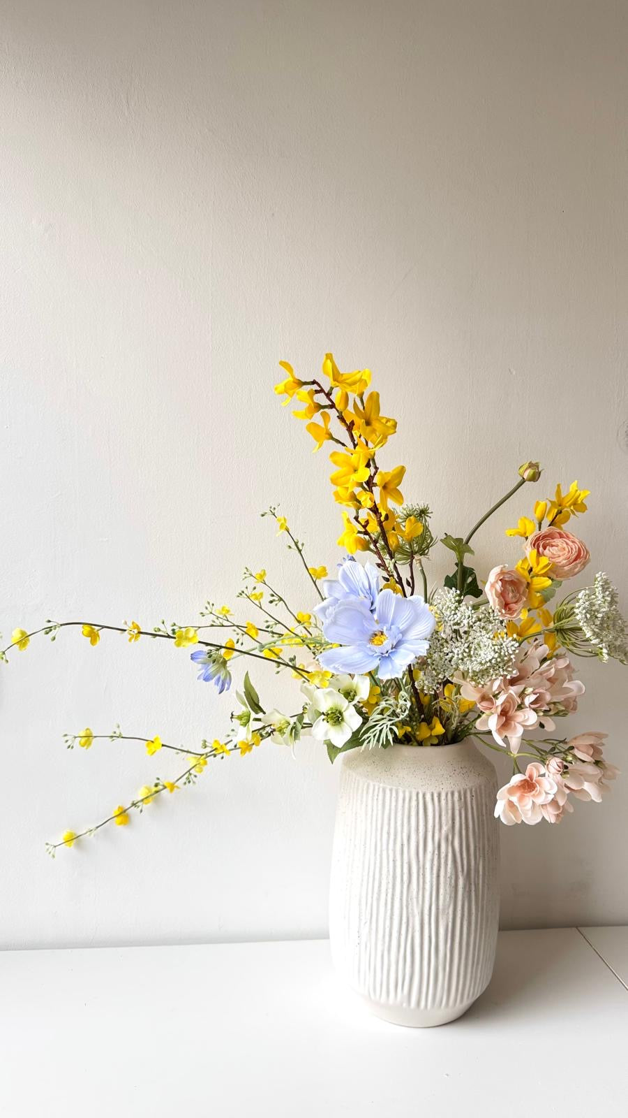 Spring artificial flower bouquet