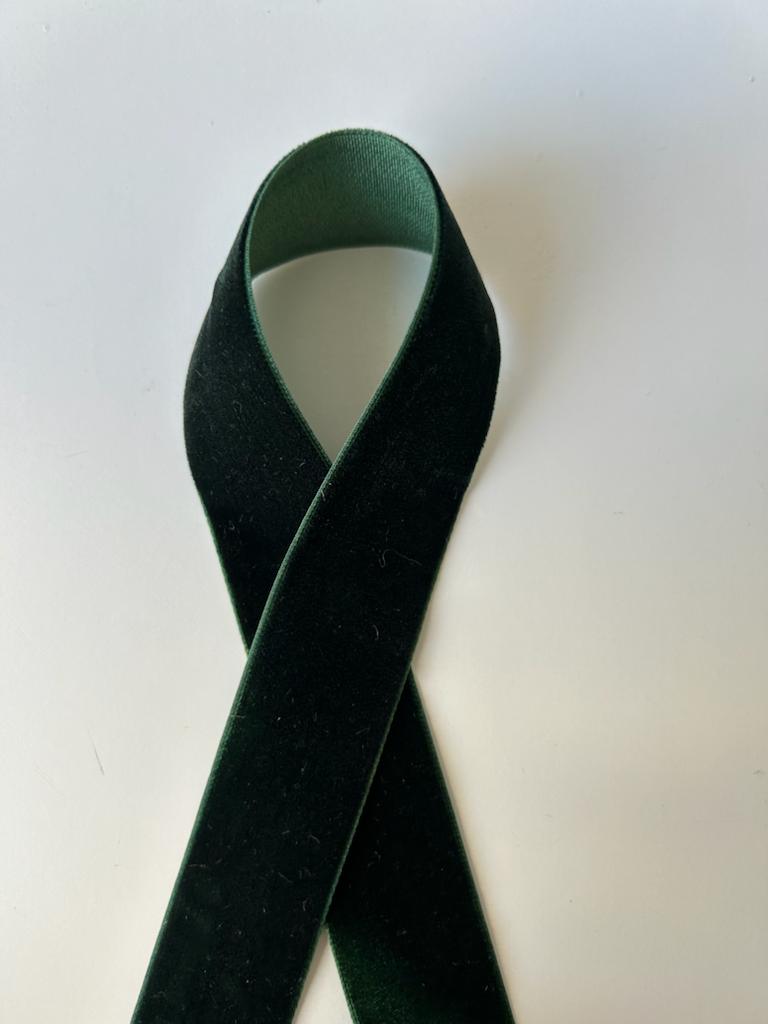 Velvet ribbon - olive green 20 mm