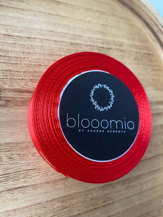 Szatén szalag tekercsben - piros
