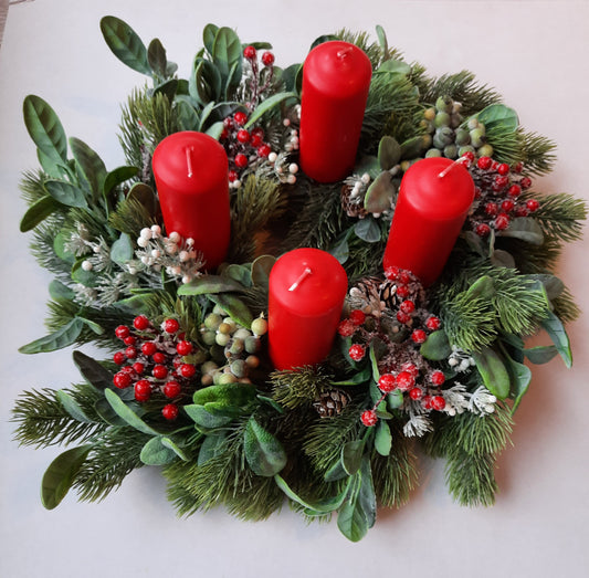 Apró bogyós adventi koszorú