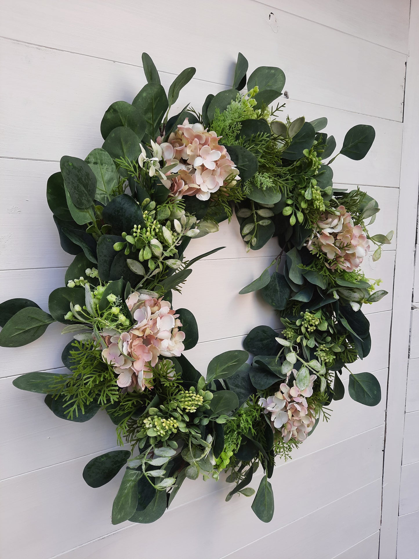 Hydrangea-eucalyptus wreath