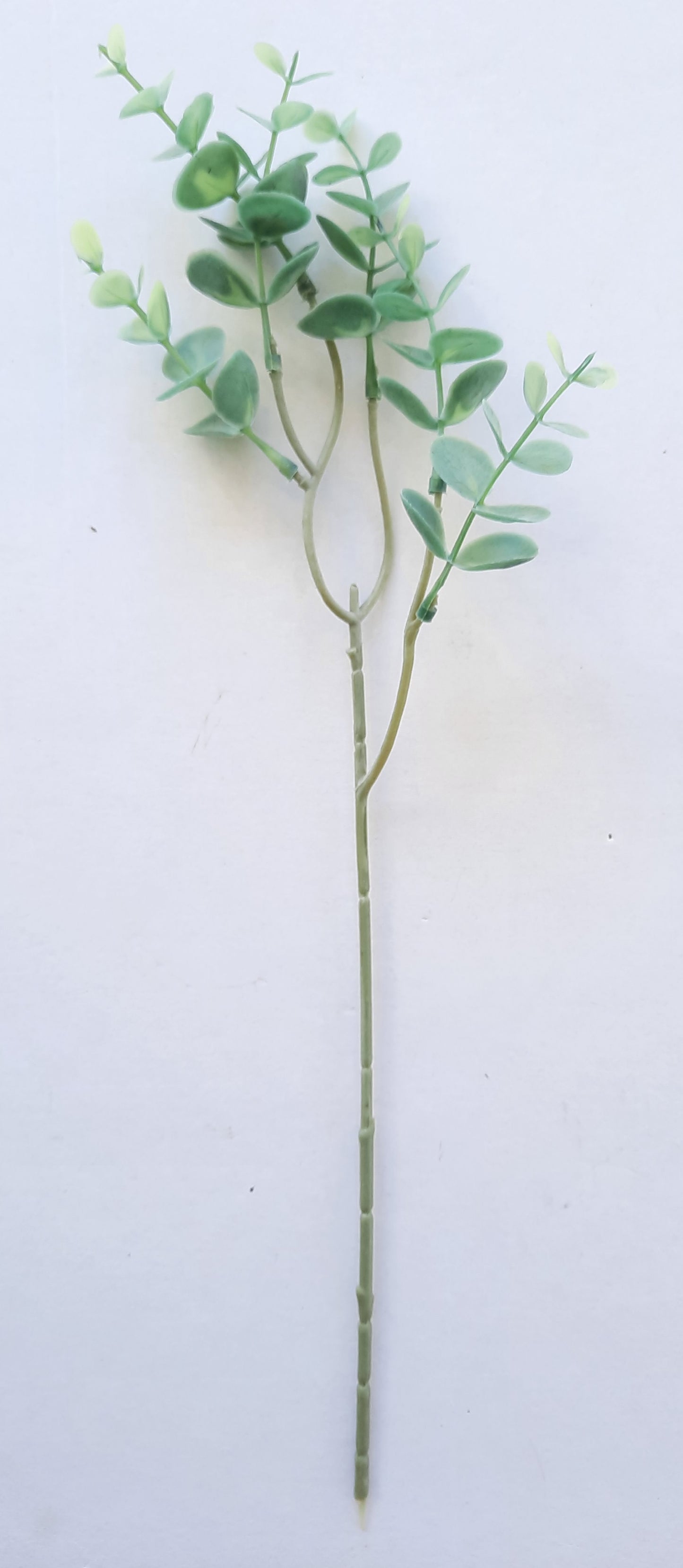 Künstlicher Eukalyptusblumenstrauß mit kleinen Blättern