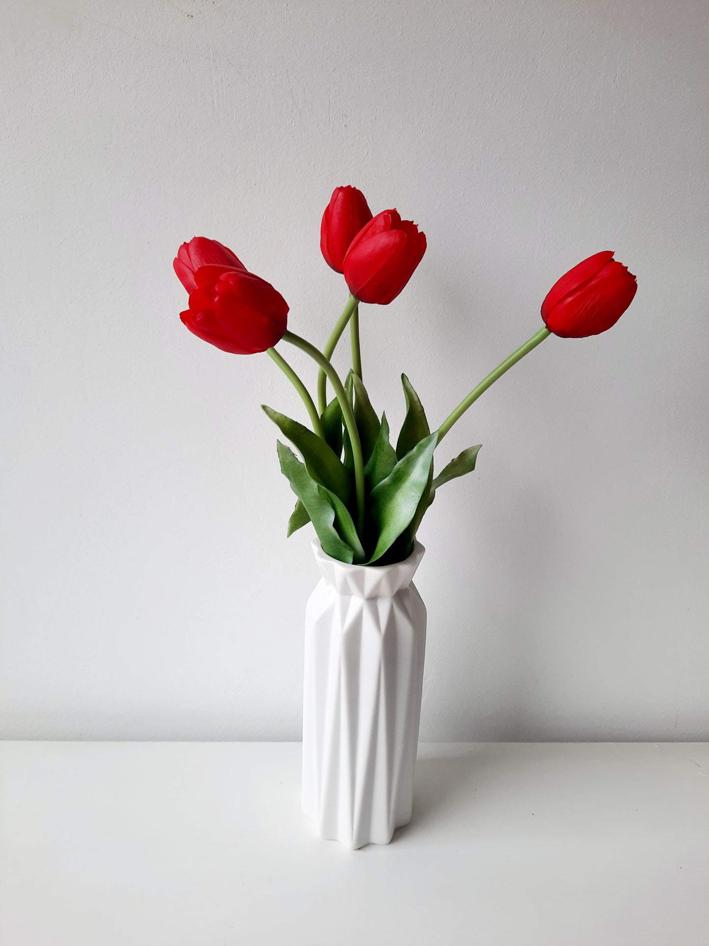 A legélethűbb piros gumi tulipán művirág csokor
