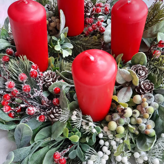 Apró bogyós adventi koszorú