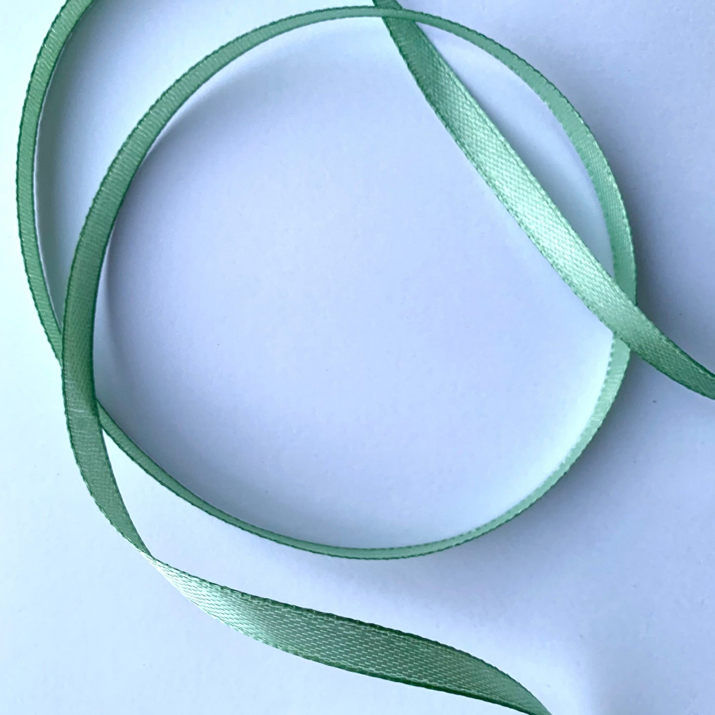 Satin ribbon - apple green 6 mm